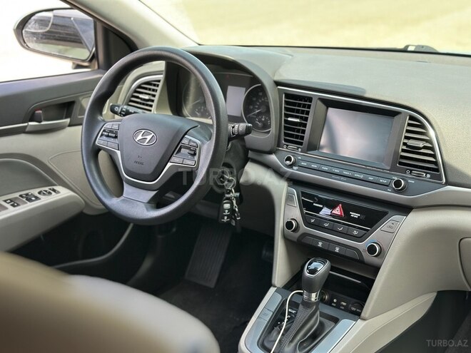 Hyundai Elantra 2017, 120,000 km - 2.0 л - Gəncə