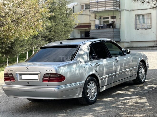 Mercedes E 220 d 2000, 432,000 km - 2.2 l - Bakı
