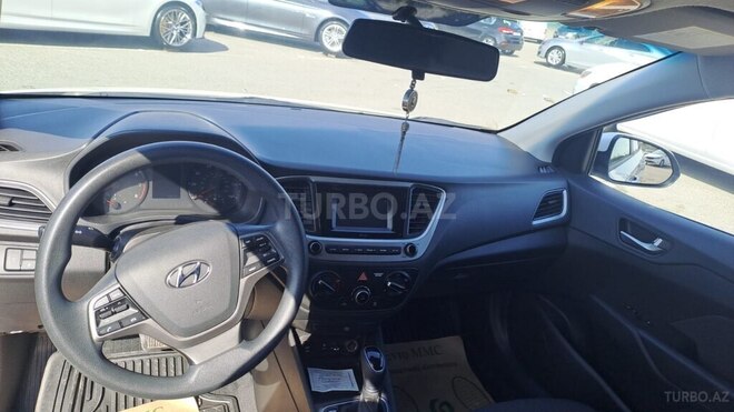 Hyundai Accent 2019, 121,600 km - 1.6 л - Şəmkir
