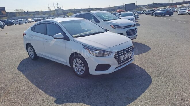 Hyundai Accent 2019, 121,600 km - 1.6 л - Şəmkir