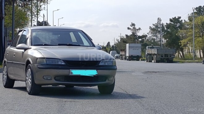 Opel Vectra 1997, 325,400 km - 1.8 l - Sumqayıt