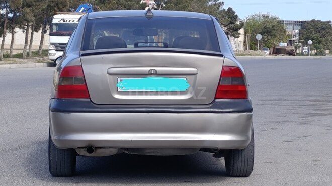 Opel Vectra 1997, 325,400 km - 1.8 l - Sumqayıt