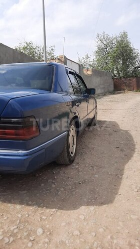 Mercedes E 200 d 1989, 100,000 km - 2.0 l - Gəncə