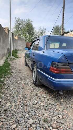 Mercedes E 200 d 1989, 100,000 km - 2.0 l - Gəncə