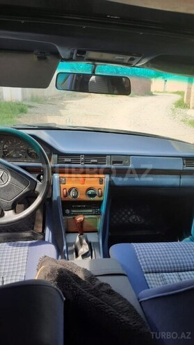 Mercedes E 200 d 1989, 100,000 km - 2.0 l - Gəncə