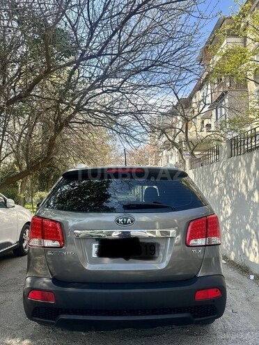Kia Sorento 2009, 328,270 km - 2.0 l - Bakı