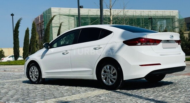 Hyundai Avante 2016, 158,000 km - 1.6 л - Bakı
