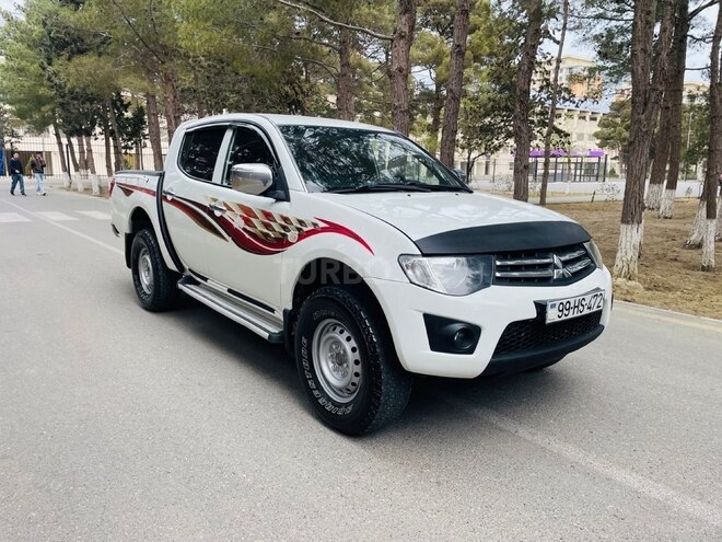 Mitsubishi L200-3