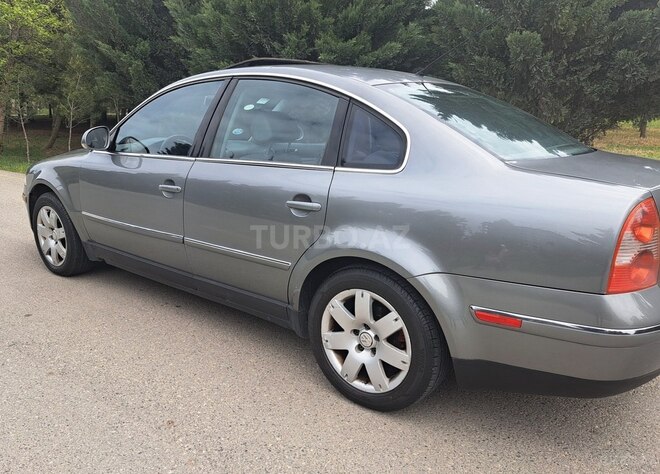 Volkswagen Passat 2004, 200,000 km - 1.8 l - Bakı