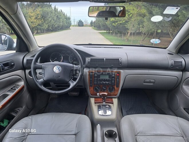 Volkswagen Passat 2004, 200,000 km - 1.8 l - Bakı
