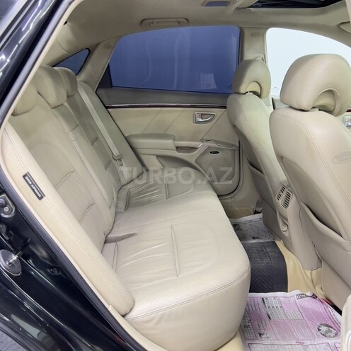Hyundai Grandeur-12