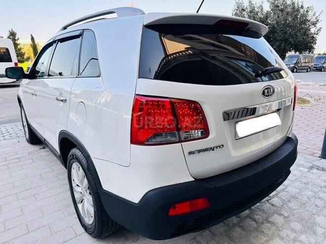 Kia Sorento-11
