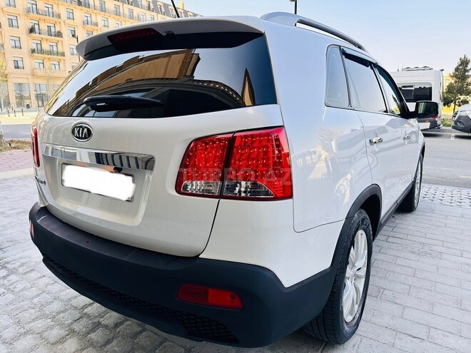 Kia Sorento-14