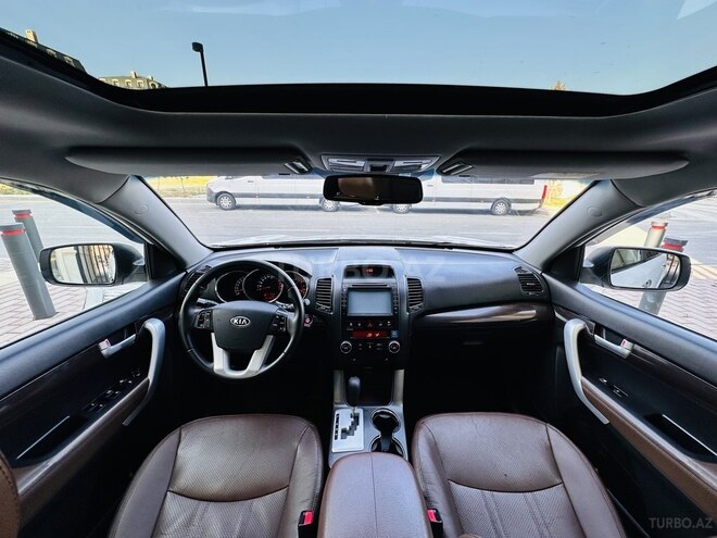 Kia Sorento-18