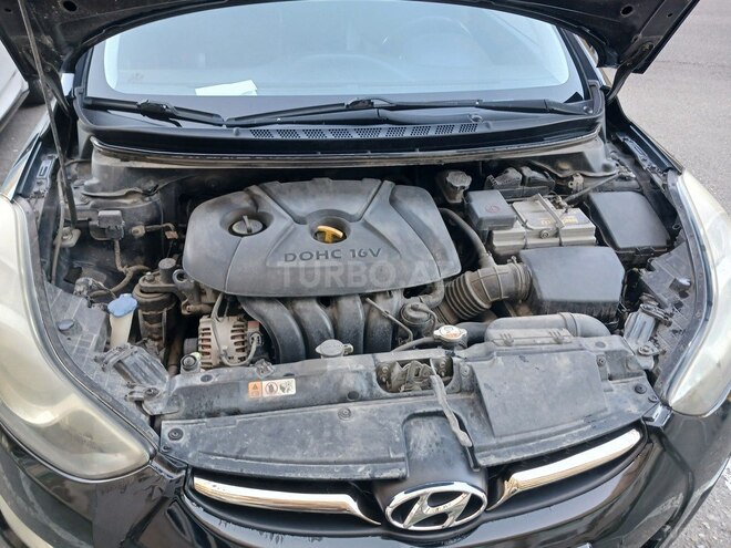 Hyundai Elantra 2011, 286,000 km - 1.8 л - Bakı