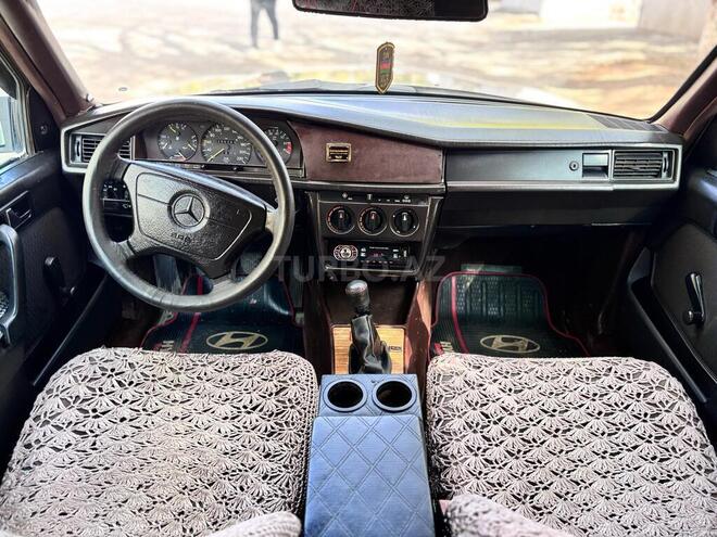 Mercedes 190 1989, 250,000 km - 2.0 l - Sumqayıt