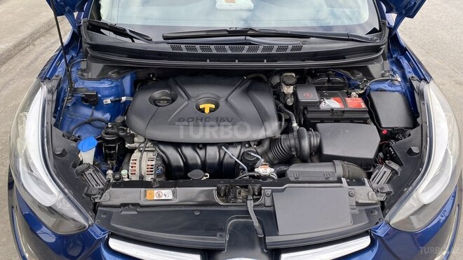 Hyundai Elantra 2015, 76,743 km - 1.8 л - Zaqatala