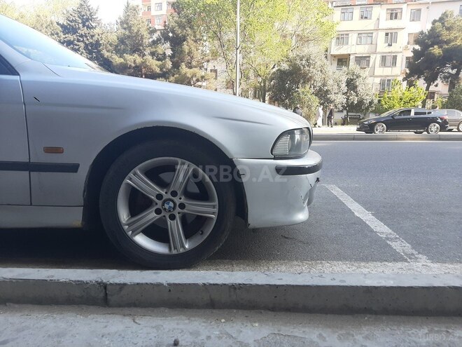 BMW 528 1999, 238,500 km - 2.8 l - Bakı
