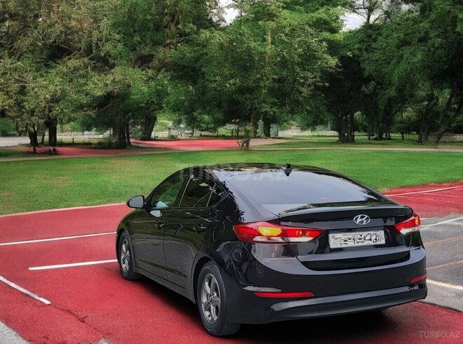 Hyundai Elantra 2017, 118,000 km - 1.4 л - Bakı