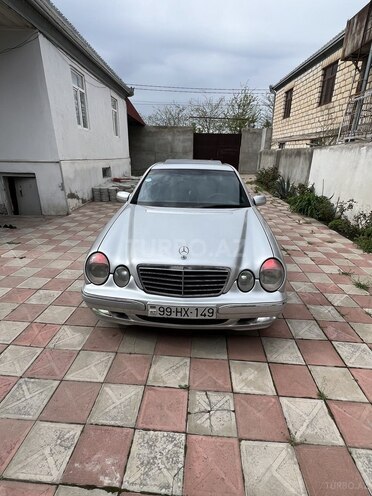 Mercedes E 270 1999, 476,415 km - 2.7 л - Qazax