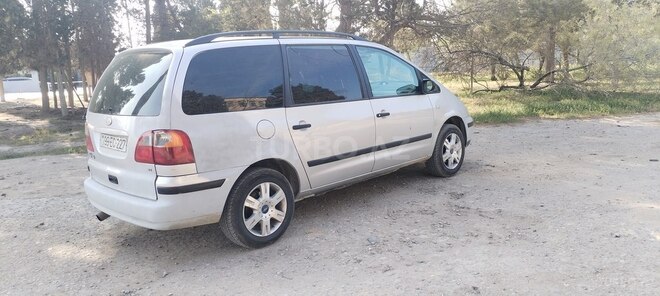 Ford Galaxy 2001, 327,000 km - 2.0 l - Sumqayıt