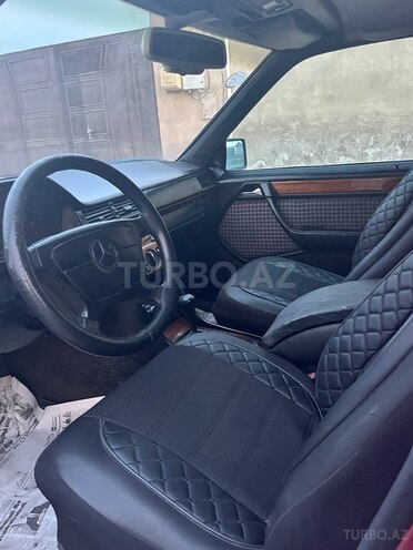 Mercedes E 220 d 1992, 290,000 km - 2.0 l - Sumqayıt