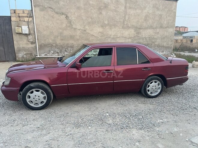Mercedes E 220 d 1992, 290,000 km - 2.0 l - Sumqayıt