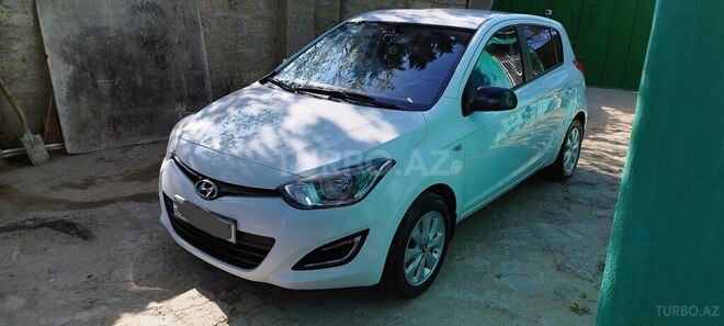 Hyundai i20 2014, 190,000 km - 1.3 l - Bakı