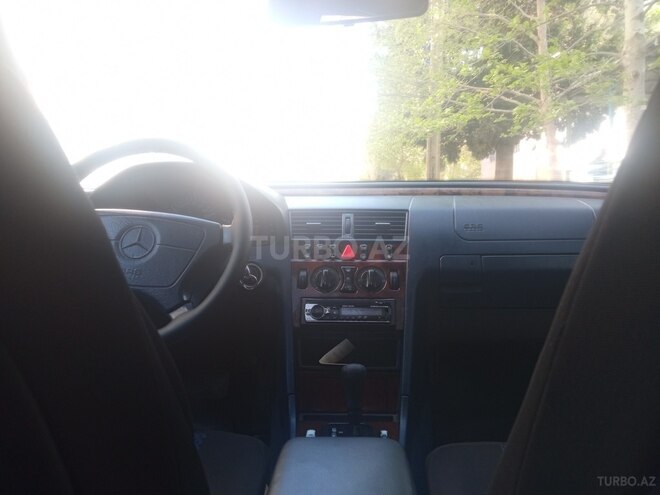 Mercedes C 240 1998, 409,000 km - 2.4 l - Xırdalan