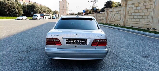 Mercedes E 270 2000, 347,000 km - 2.7 l - Bakı