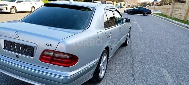 Mercedes E 270 2000, 347,000 km - 2.7 l - Bakı