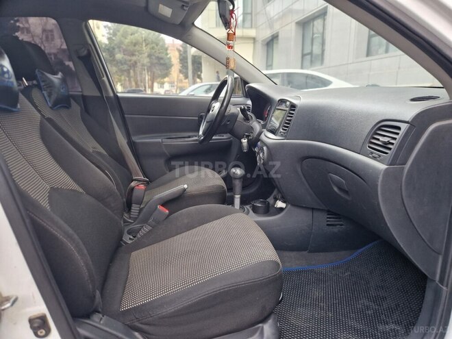 Hyundai Accent 2009, 298,000 km - 1.4 л - Sumqayıt
