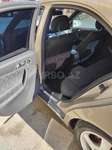 Mercedes C 200 2000, 418,000 km - 2.0 l - Bakı