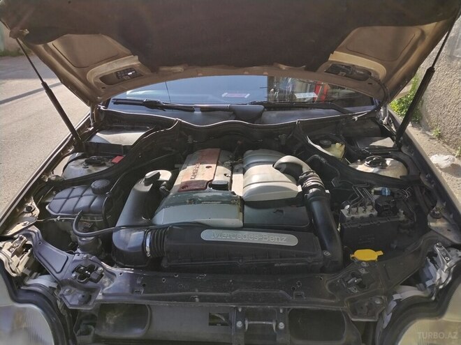 Mercedes C 200 2000, 418,000 km - 2.0 l - Bakı