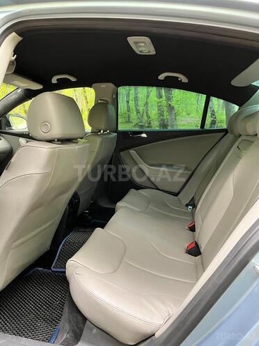 Volkswagen Passat 2005, 210,000 km - 2.0 л - Qusar