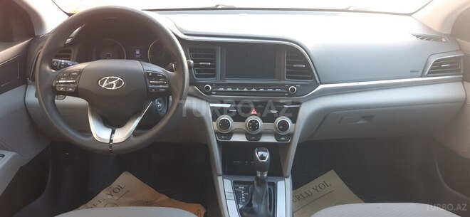 Hyundai Elantra 2018, 78,900 km - 2.0 л - Bakı
