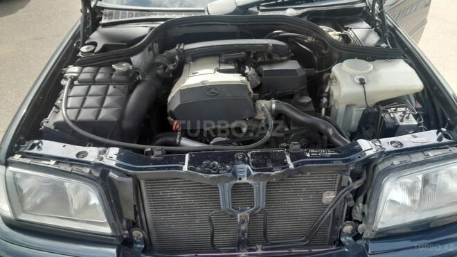 Mercedes C 180 1997, 230,000 km - 1.8 l - Tovuz