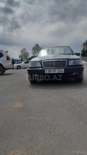 Mercedes C 180 1997, 230,000 km - 1.8 l - Tovuz