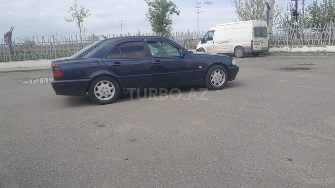 Mercedes C 180 1997, 230,000 km - 1.8 l - Tovuz