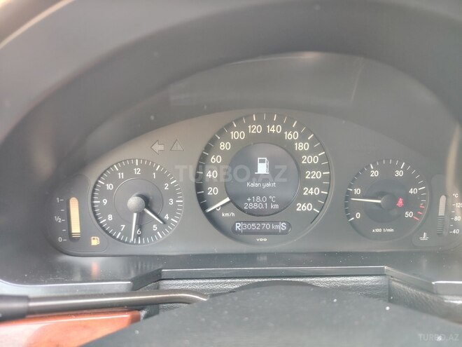 Mercedes E 220 d 2006, 305,245 km - 2.2 l - Bakı