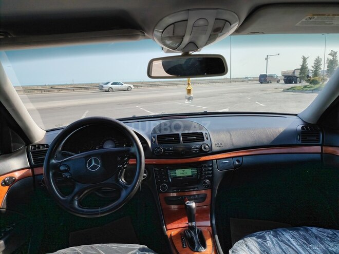 Mercedes E 220 d 2006, 305,245 km - 2.2 l - Bakı