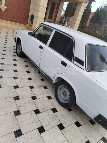LADA (VAZ) 2107 2005, 75,000 km - 1.6 л - Bakı