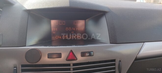 Opel Astra 2006, 215,000 km - 1.4 l - Bakı