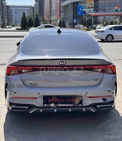 Kia K5-4