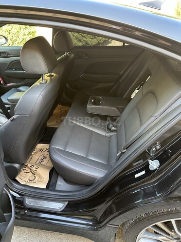 Hyundai Elantra 2018, 222,000 km - 1.6 л - Bakı