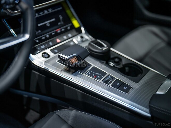 Audi A6-9