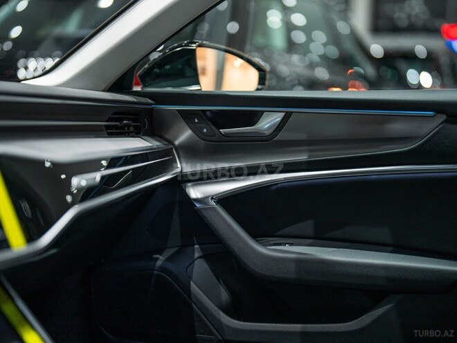 Audi A6-10
