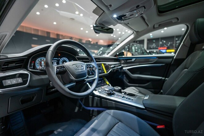 Audi A6-11