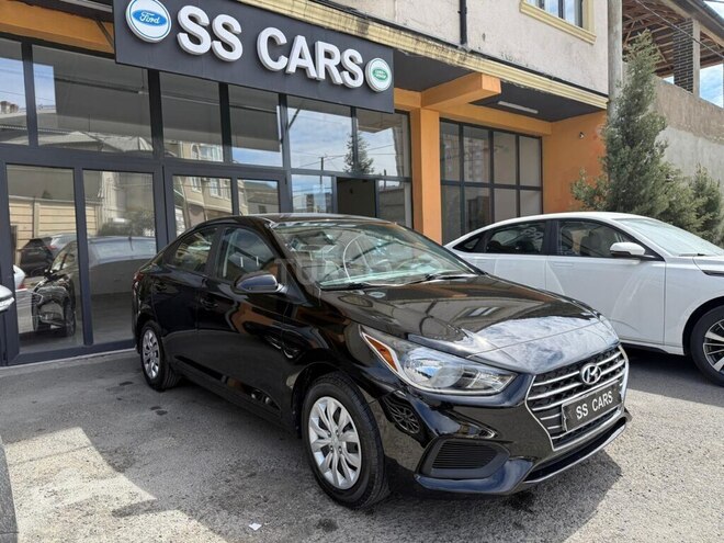 Hyundai Accent-16