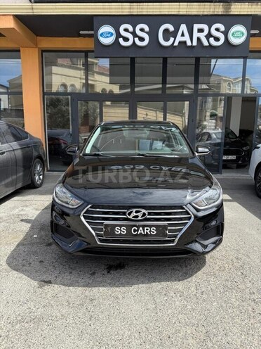 Hyundai Accent-1